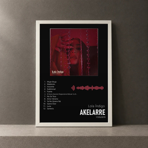 Cuadro de Akelarre de Lola Índigo, marco de 18 x 24 cm