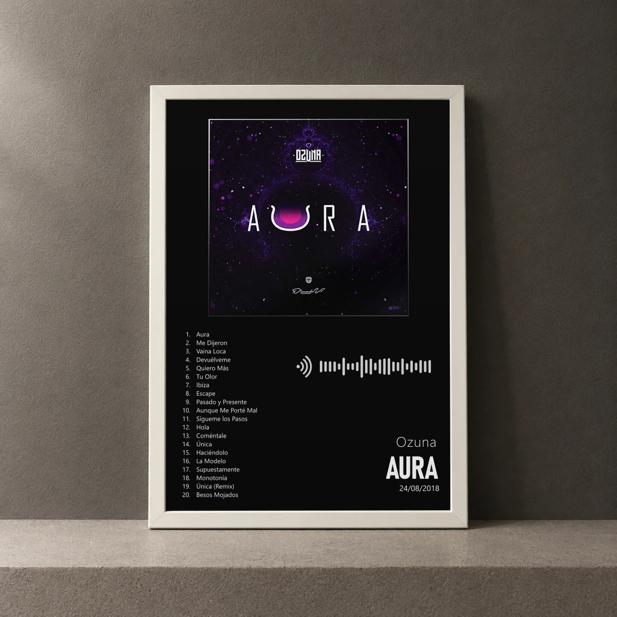 Cuadro de Aura de Ozuna, marco de 18 x 24 cm