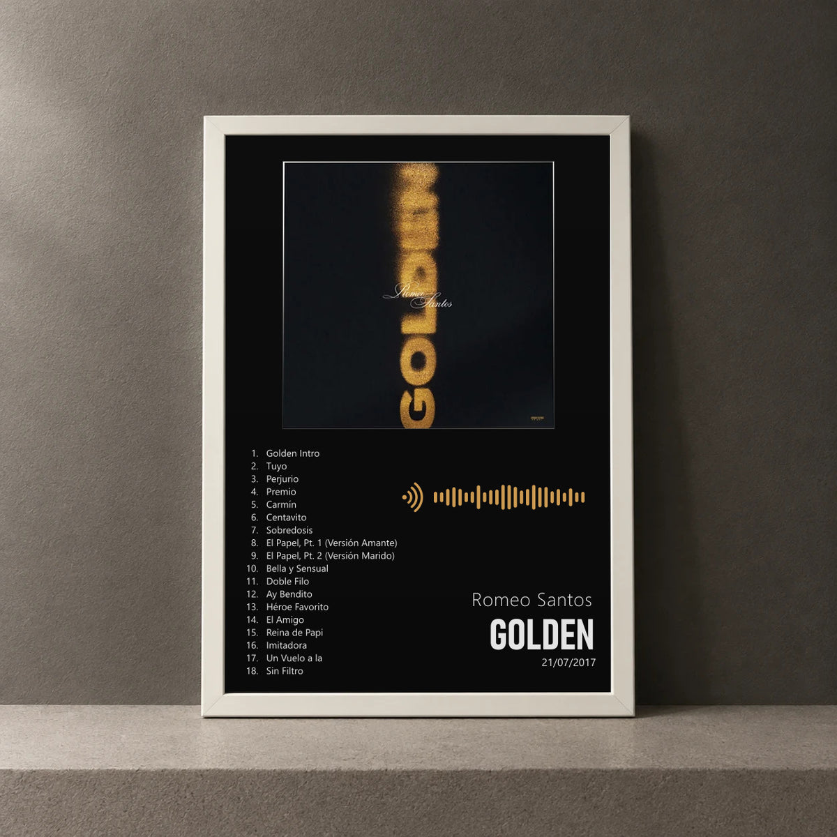 Cuadro de Golden de Romeo Santos, marco de 18 x 24 cm
